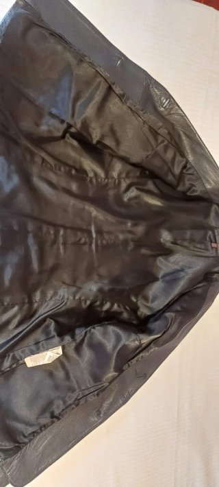 Chaqueta de Piel Negra Talla L