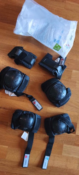 Set de Protecciones Skate Oxelo rodilleras. Decath