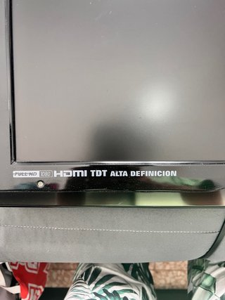 Televisor Oki Full HD 1080 HDMI TDT