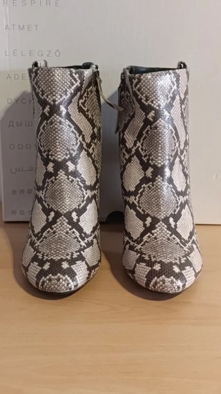Botas Geox tacón mujer estampado serpiente T.36