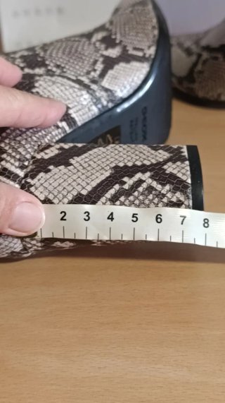 Botas Geox tacón mujer estampado serpiente T.36