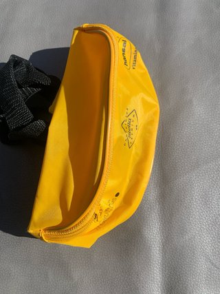 Bolsa Stella amarilla