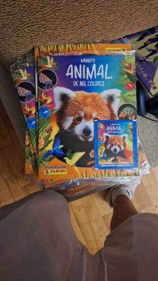 Álbum Panini Mundo Animal de Mil Colores