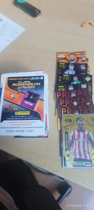 Lote de Cromos Adrenalyn Liga 2025-26