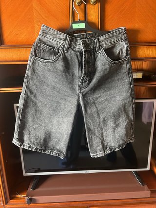 Pantalón corto negro