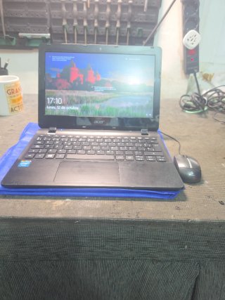 Portátil Acer TravelMate B115