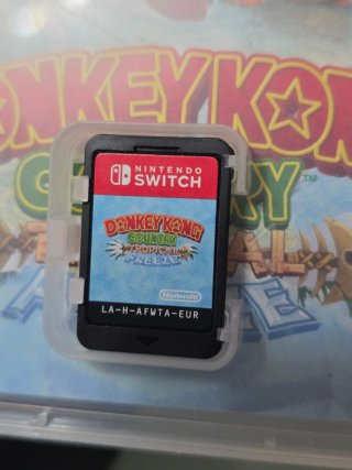 Donkey Kong Country Tropical Freeze Switch