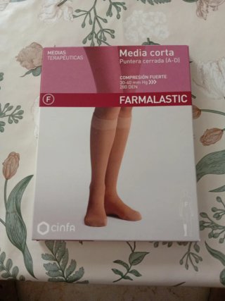 Media corta compresión fuerte Farmalastic