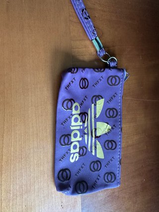 Monedero Adidas Morado