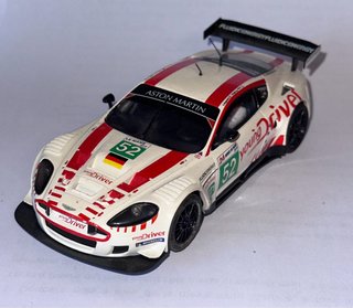 Coche Scalextric Aston Martin DBR9