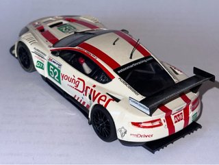 Coche Scalextric Aston Martin DBR9