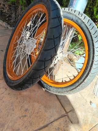 Set de 2 Ruedas Supermotard
