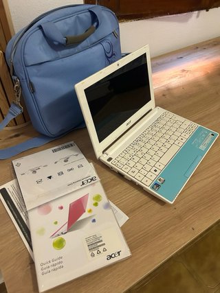 Netbook Acer Aspire One Happy Blu + Custodia