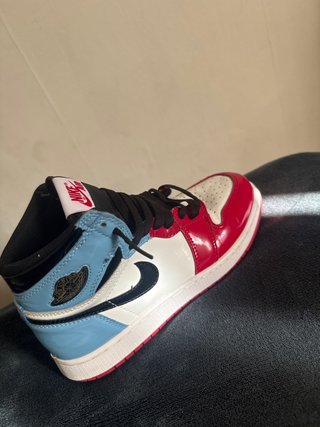 Jordan 1 Rojas y Azules talla 39