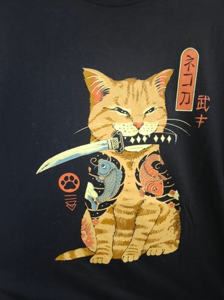 Camiseta Negra Gato Samurai