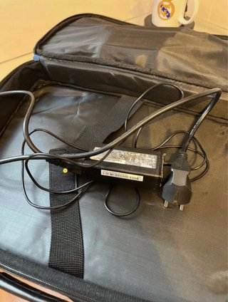 Portatile Acer E15 Grigio con custodia