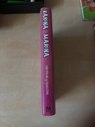 Libro Idénticas y opuestas de Karina y Marina