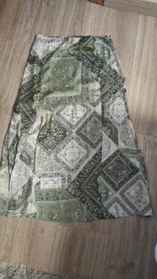 Falda midi estampada Stradivarius