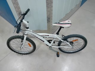 Bicicleta Infantil Blanca de 20 pulgadas