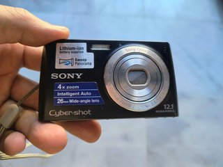 CÁMARA DIGITAL COMPACTA "Sony W510"