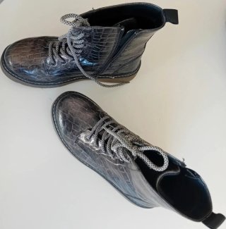 Botines Grises con Textura