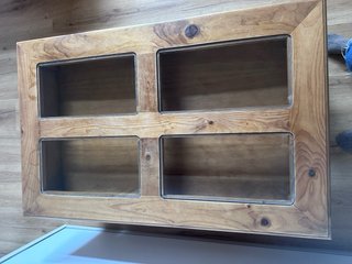 Mesa de centro de madera y cristal