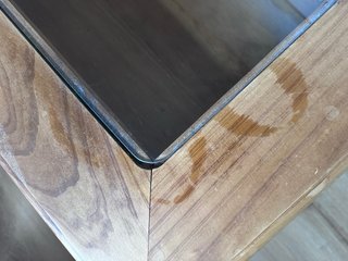 Mesa de centro de madera y cristal