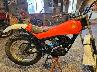 Montesa Cota 2ooRoja - Funciona no tiene papeles