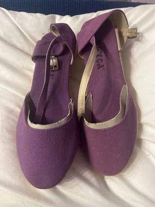 Espartos YCA Morado Talla 38
