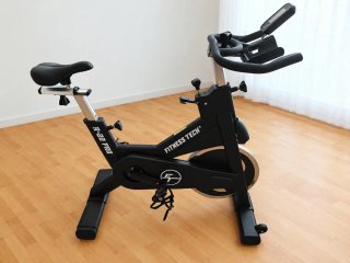 Bicicleta Estática Fitness Tech R-22 Pro