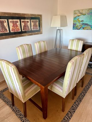 Mesa de Comedor Extensible de Madera (sin sillas)