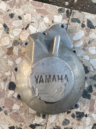 Tapa motor Yamaha R6 2002
