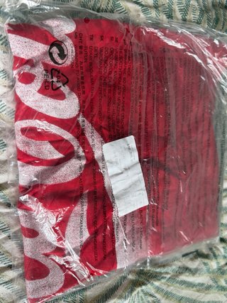 Camiseta Coca-Cola H&M Talla 4XL Roja/con etiqueta