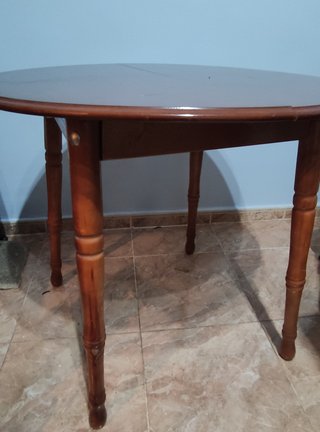 Mesa Redonda de Madera con Alas Abatibles