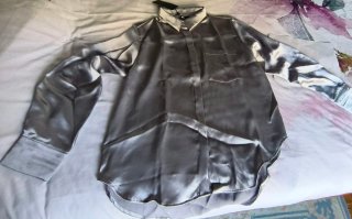 Blusa de Raso Plateada