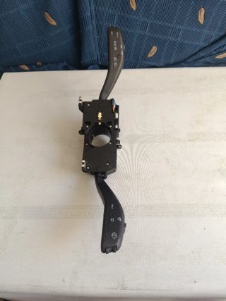 Mando de luces y limpiaparabrisas Seat/Skoda