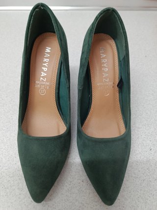 Zapatos de salón Marypaz verde oscuro de ante