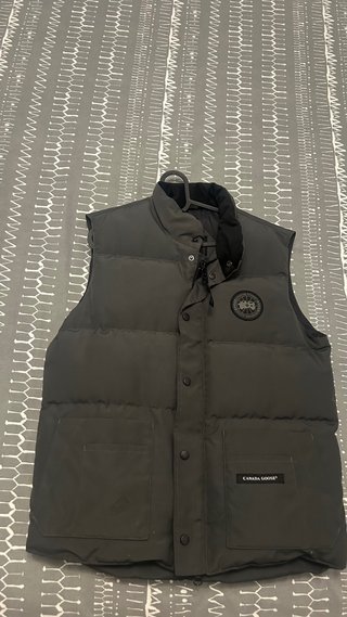Chaleco Canada Goose Gris