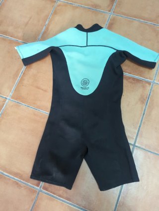 Traje de Neopreno Mahalo Negro y Turquesa