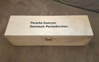 Scatola in legno Porsche Zentrum