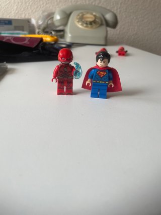 Lote 2 figuras LEGO DC Comics (Superman y Flash) D