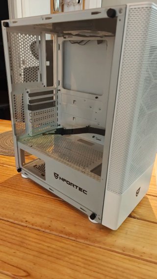 Caja PC NFortec Caelum Blanca
