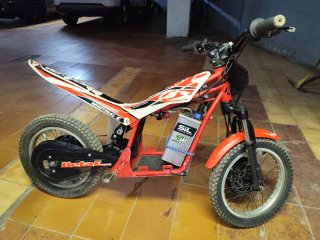 Moto Eléctrica Infantil Beta Mini Trial