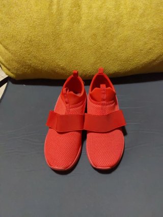 Zapatillas elásticas rojas