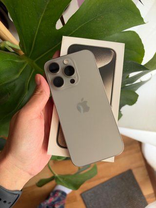 iPhone 15 Pro 256GB Titanio + ¡REGALO Clicks Keybo