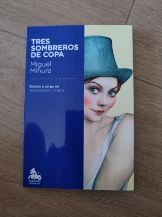 Tres sombreros de copa