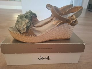 Sandalias de cuña Vidorreta