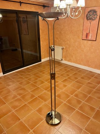 Lámpara de pie metal y cristal