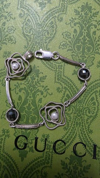 Pulsera  de Plata con Perlas y Piedras