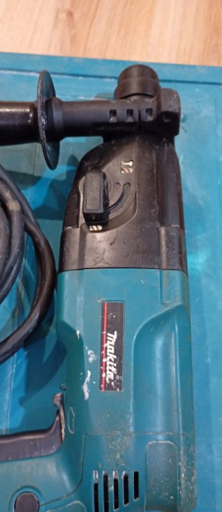 Taladro Percutor Makita HR2020